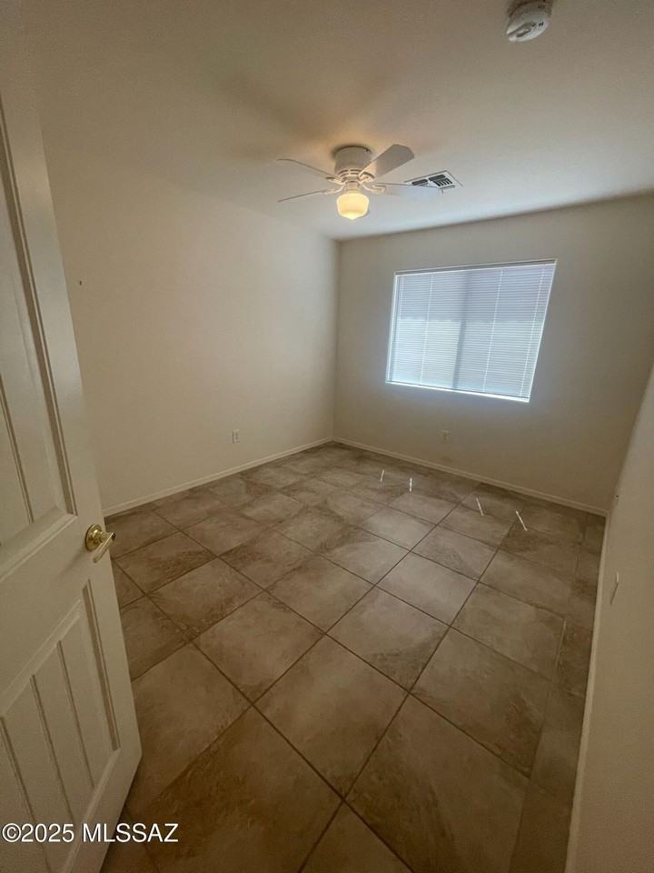 3096 W Mountain Dew St - Photo 3 of 31