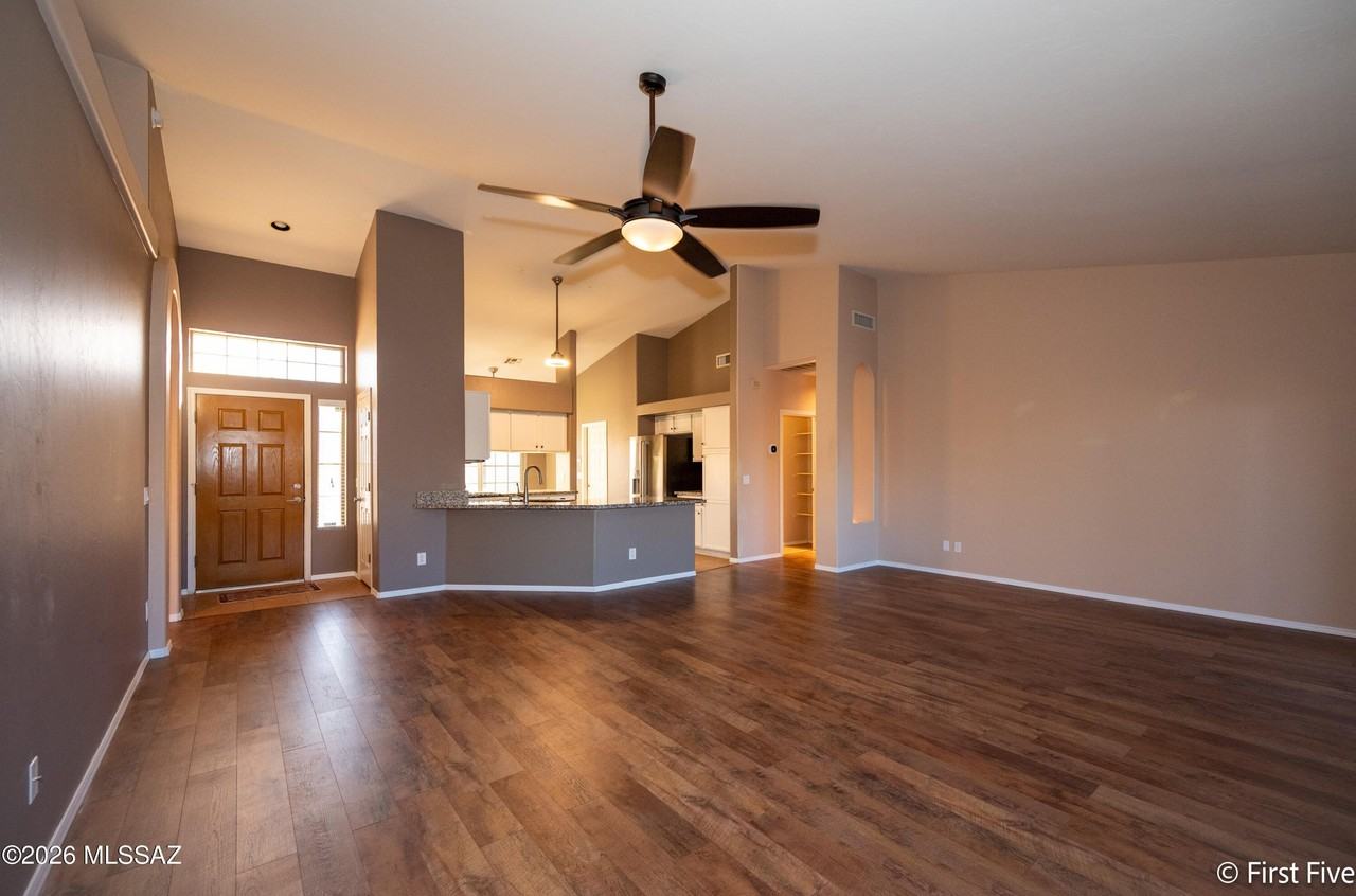 1140 S Avenida Los Reyes - Photo 7 of 26