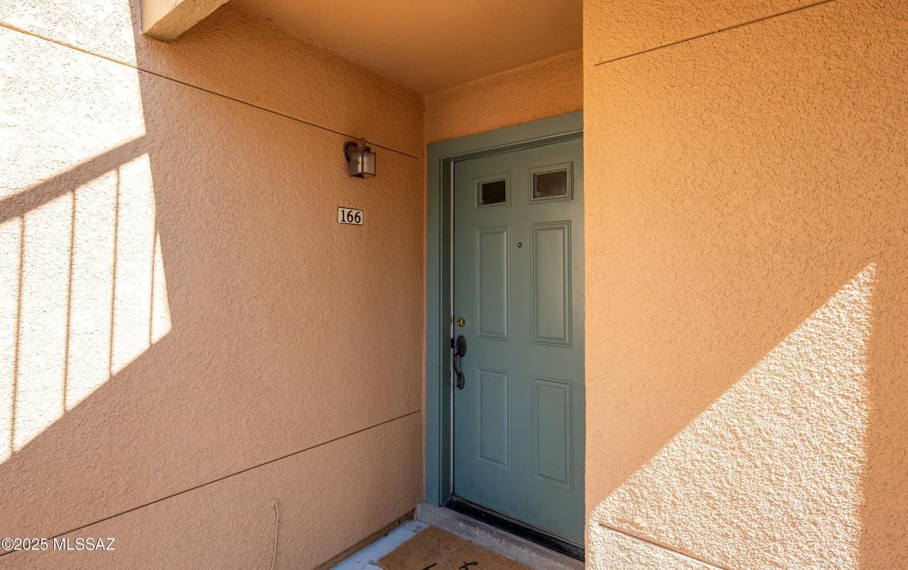 6651 N Campbell Ave Apt 166 #166 - Photo 2 of 18