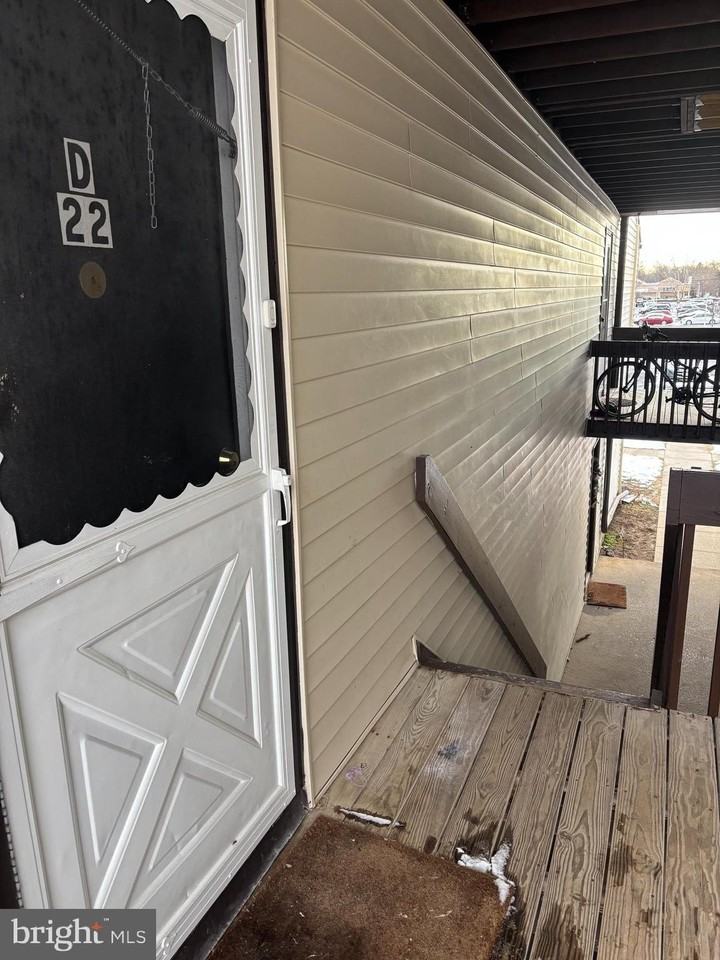 D22 Avon Dr - Photo 2 of 14