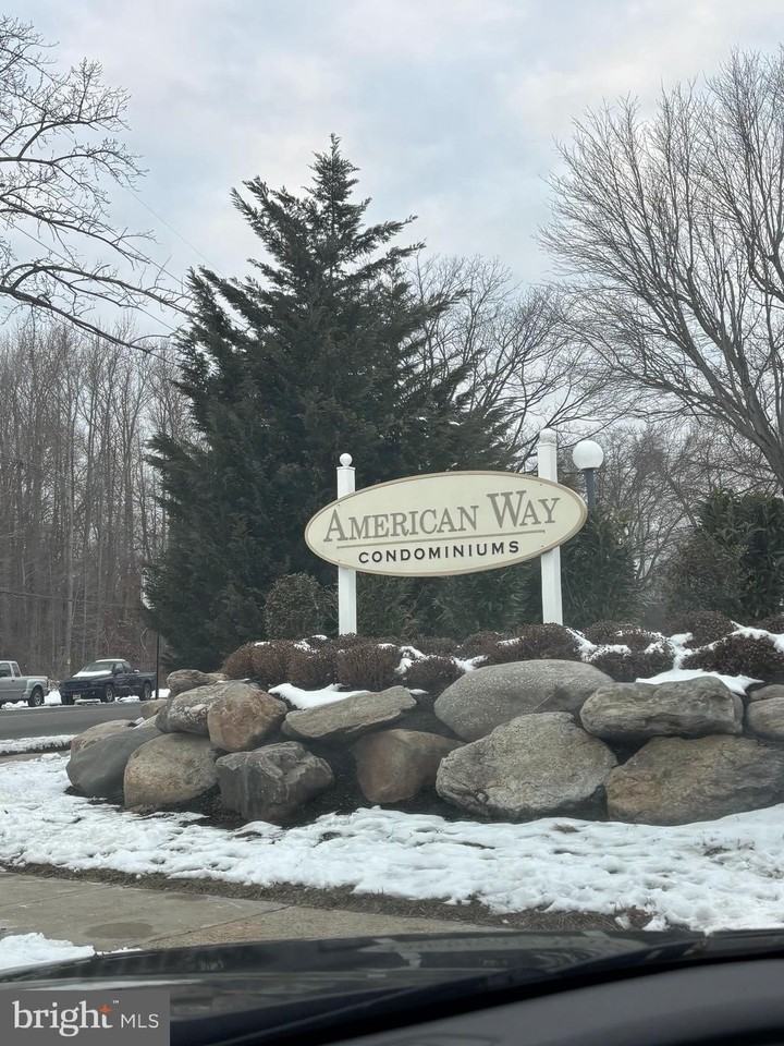 D22 Avon Dr - Photo 3 of 14