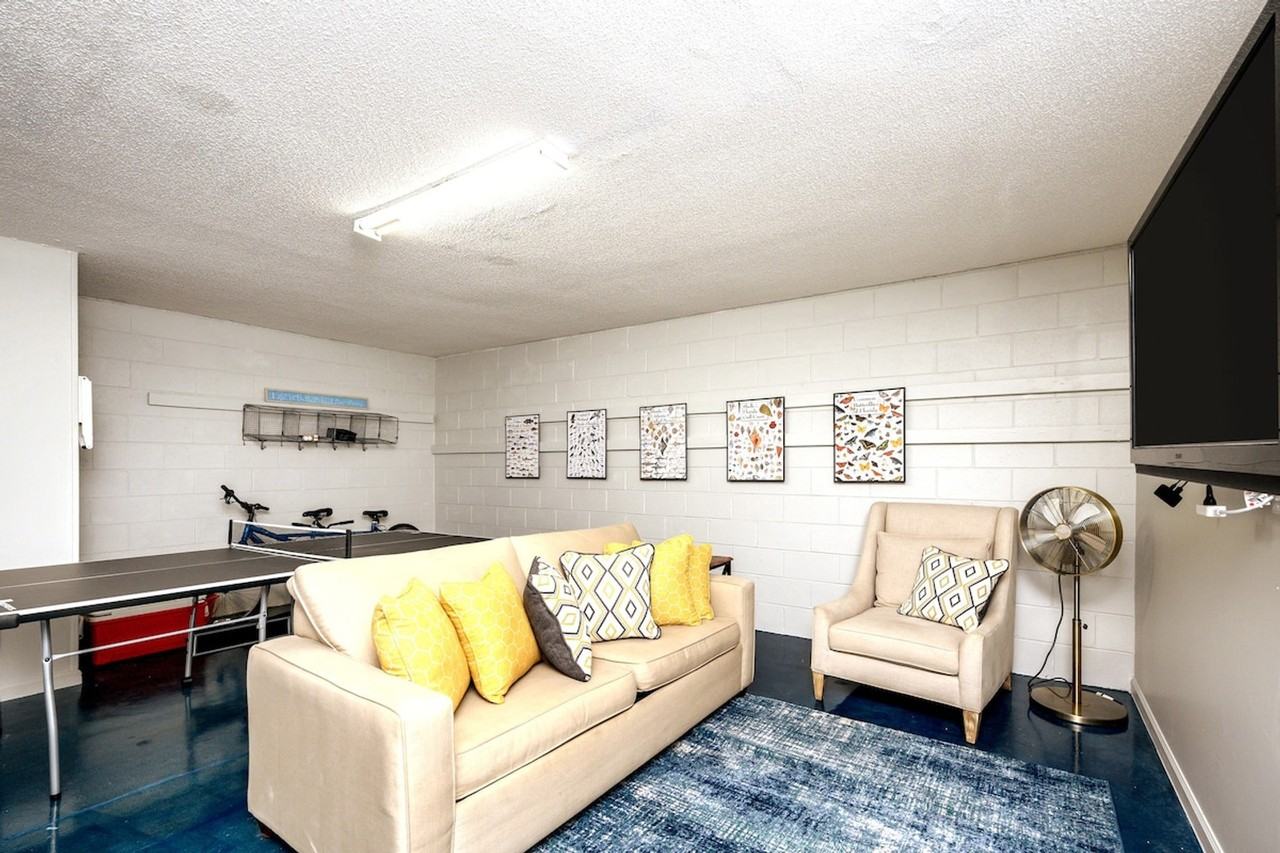 22 Moreno Point Rd #1285898P - Photo 3 of 50