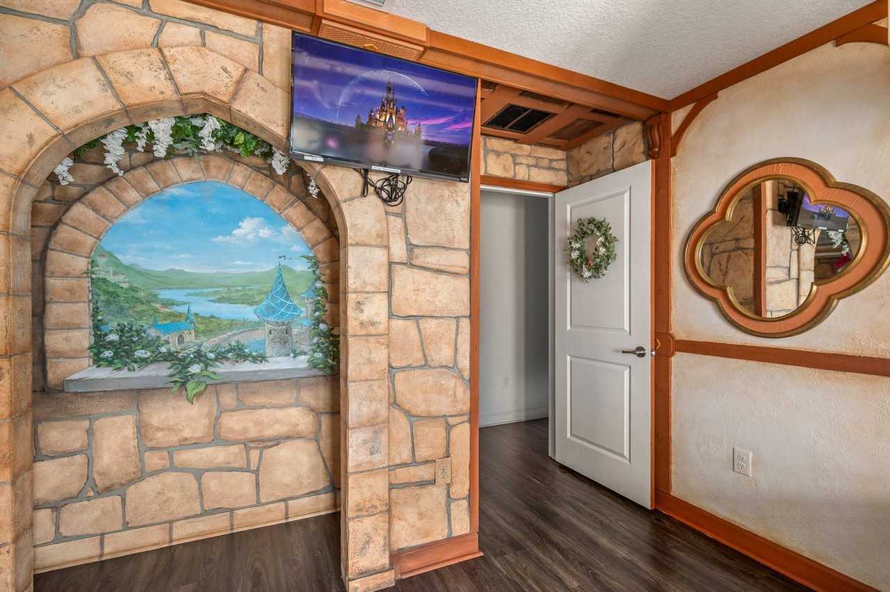 8988 Stinger Dr #1346941P - Photo 6 of 43