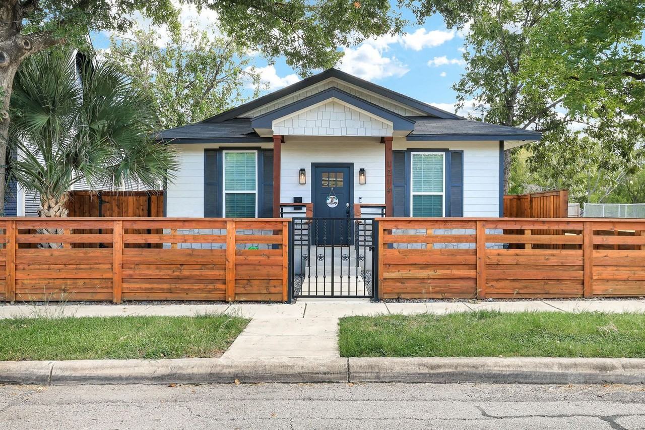 1214 Hays St #1377371P - Photo 6 of 40