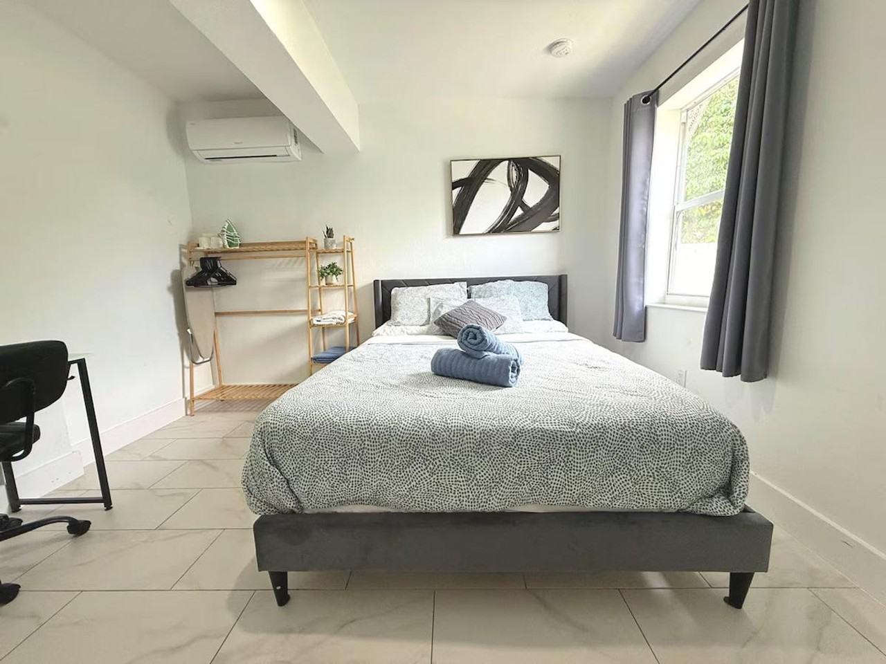 261 Nw 34th St #1378984P - Photo 5 of 22