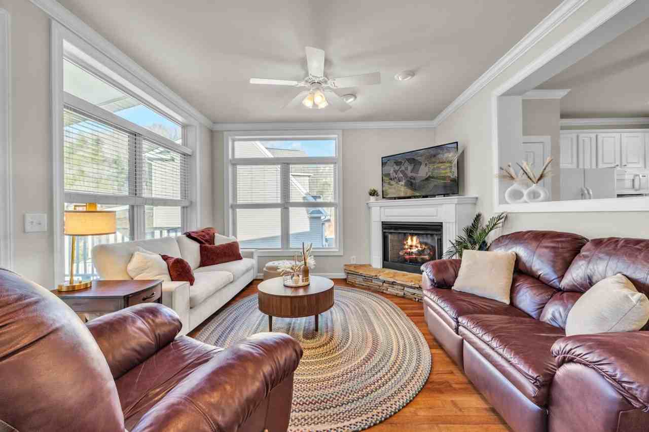 270 Creatwood Trl #1383576P - Photo 2 of 37