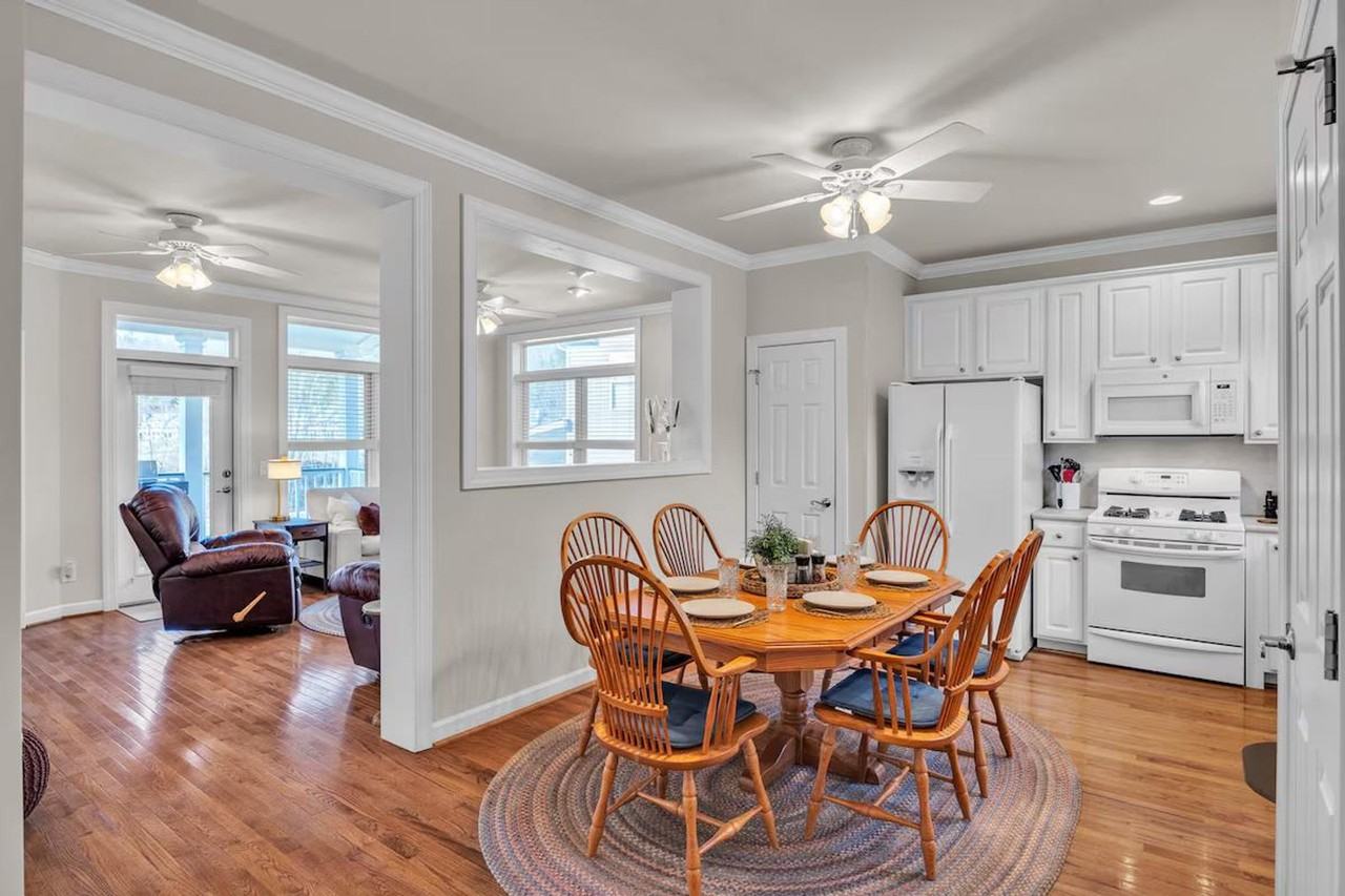 270 Creatwood Trl #1383576P - Photo 6 of 37