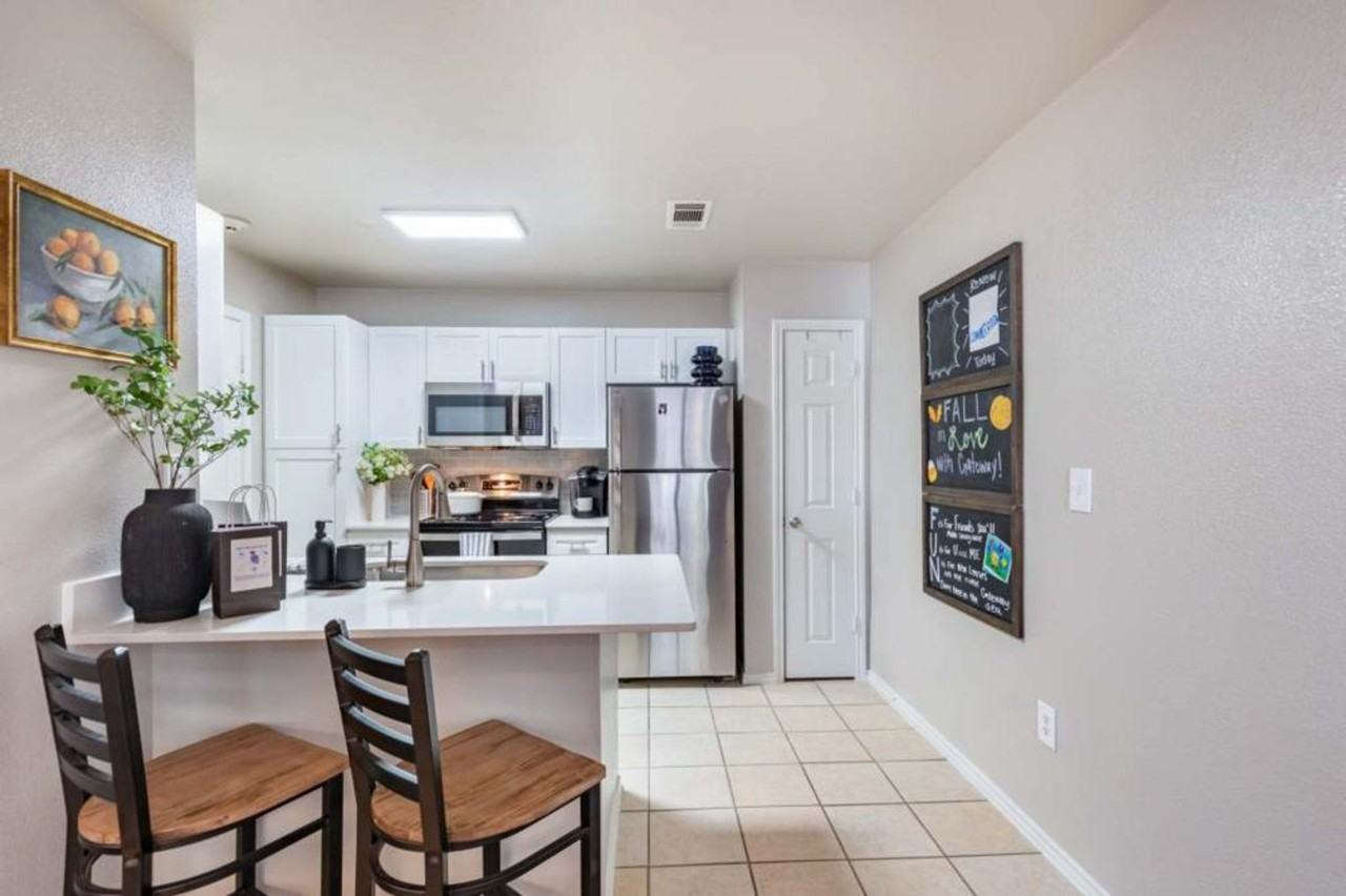 1201 Cleveland St #1385204P - Photo 6 of 30