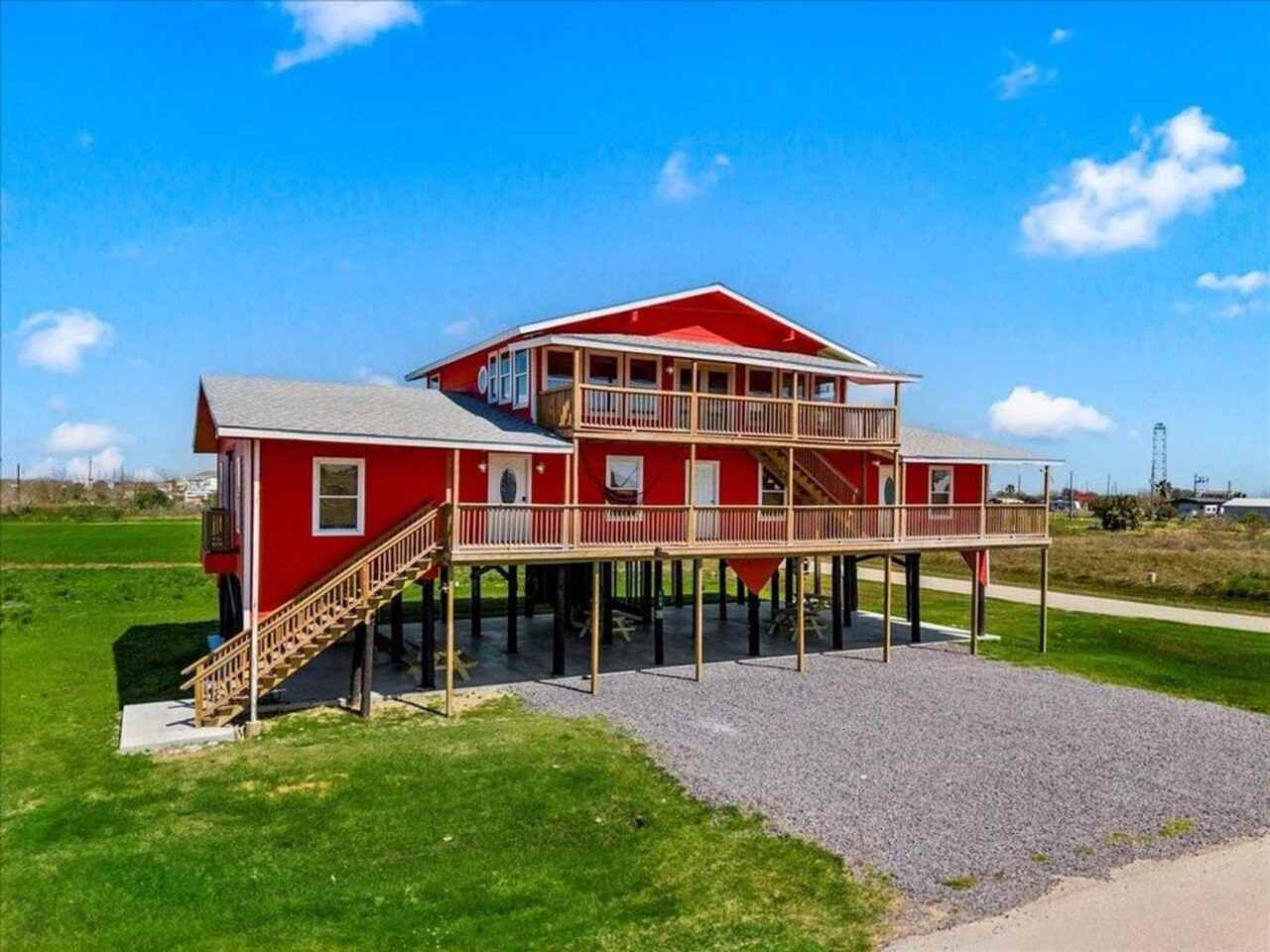 920 17th St #1385489P - Photo 3 of 39