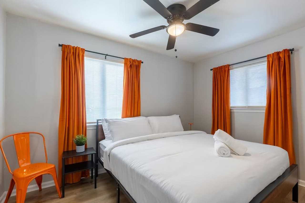 6302 Manor Rd #1385485P - Photo 6 of 12