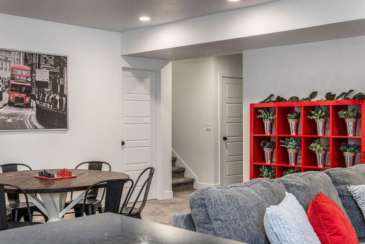 2273 N Elderberry Dr #1387177P - Photo 5 of 45