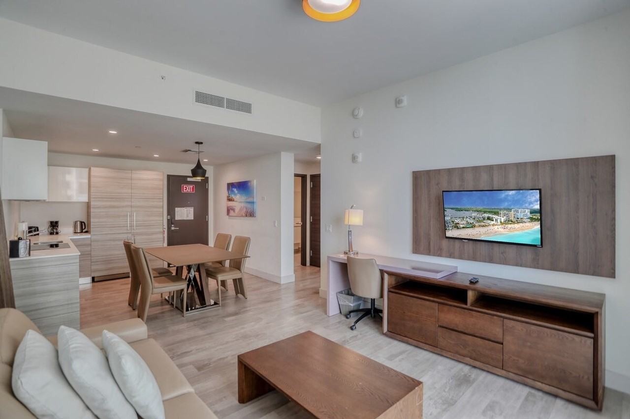 345 Indiana St #1387535P - Photo 3 of 34