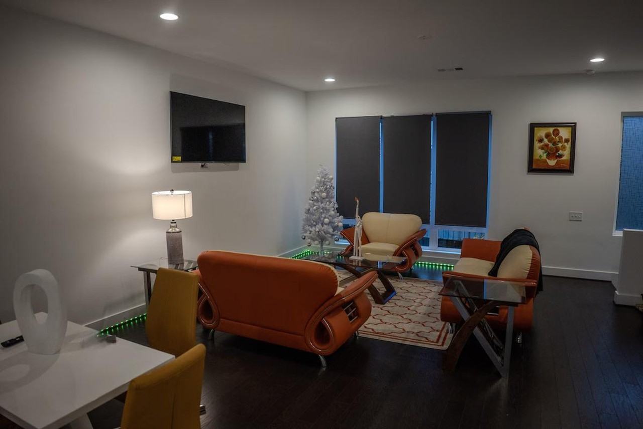 1680 Memorial Dr Se #1388269P - Photo 2 of 50