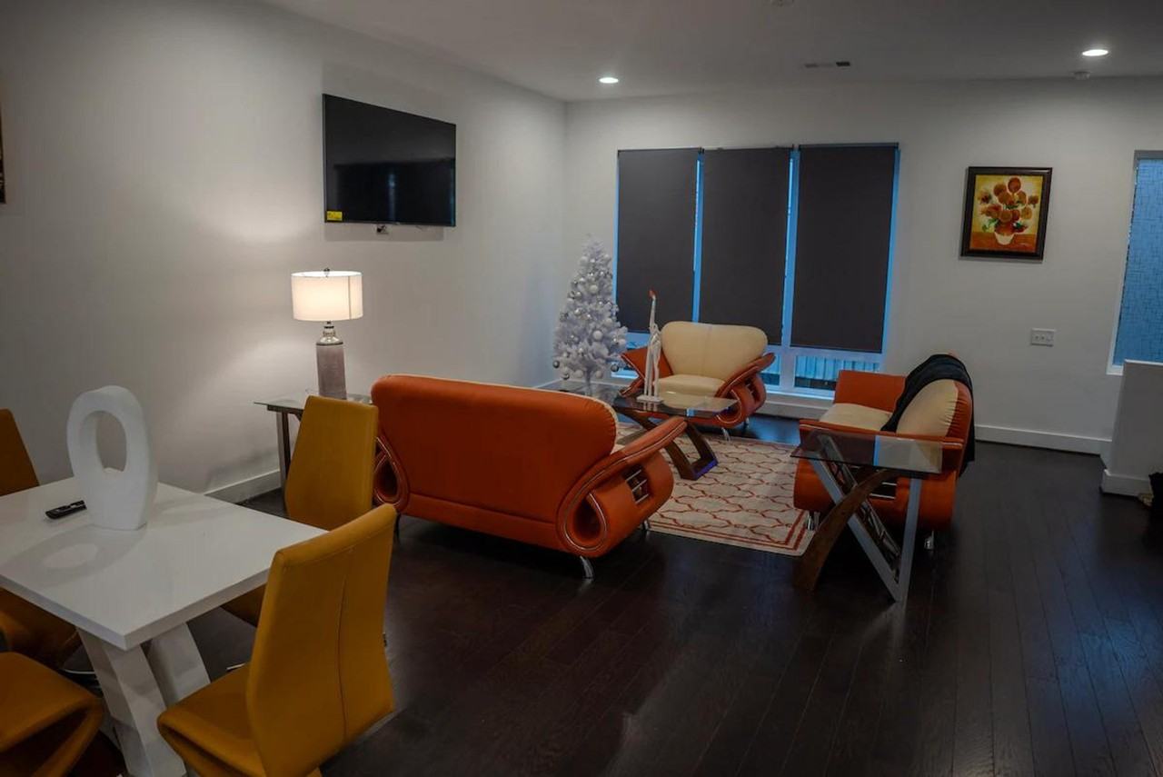 1680 Memorial Dr Se #1388269P - Photo 3 of 50