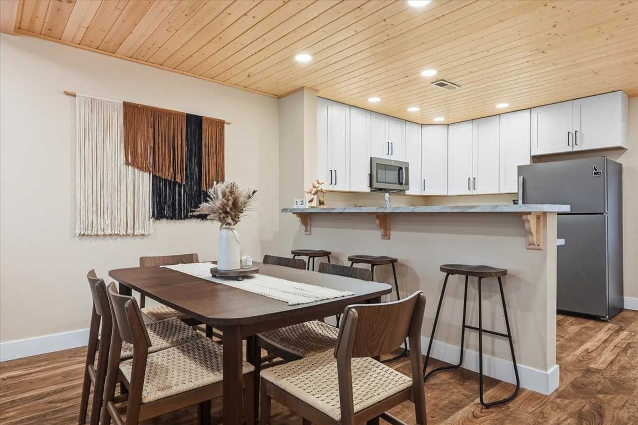 1434 S Euclid Ave #1388271P - Photo 7 of 34