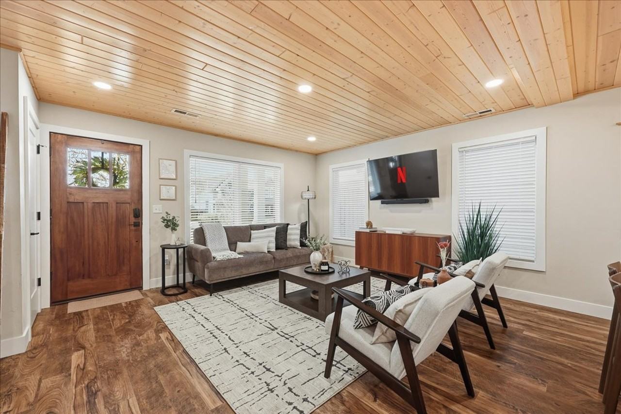 1434 S Euclid Ave #1388271P - Photo 5 of 39