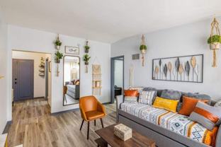 1400 Montclair Ct - Photo 1 of 1