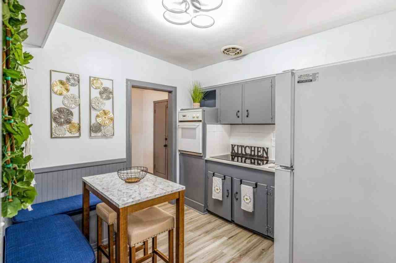 1400 Montclair Ct #1390085P - Photo 4 of 15