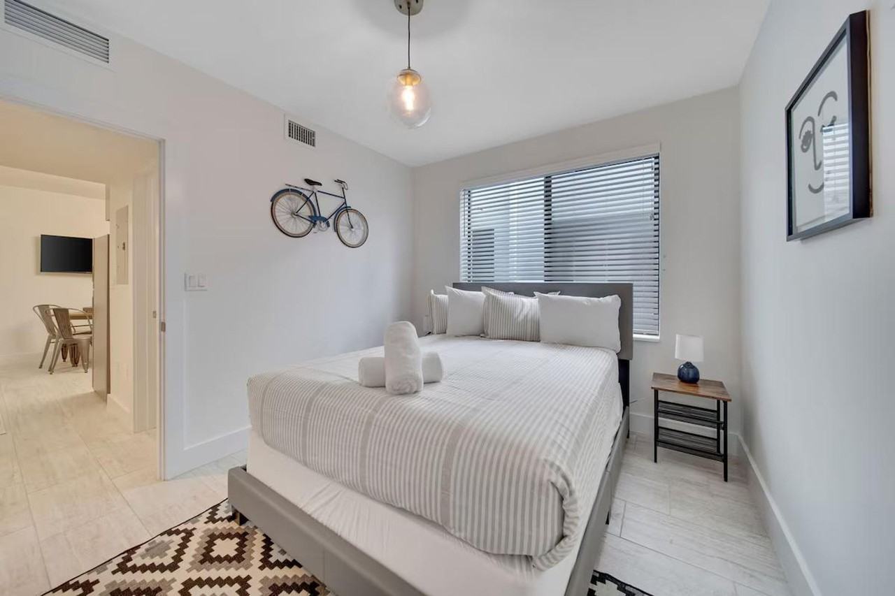 1434 Sw 22nd Ave #1388869P - Photo 6 of 10