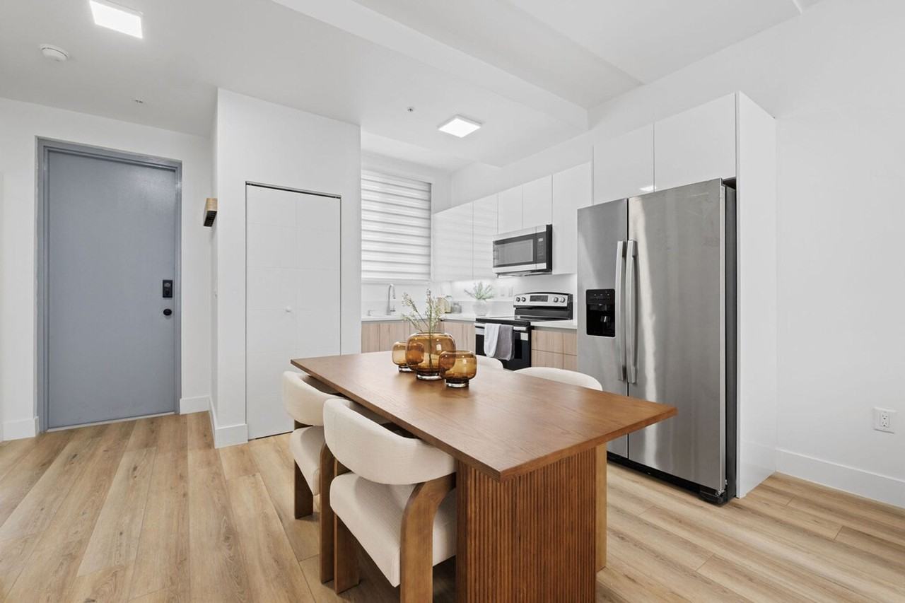 41 Nw 16th Ave #1388867P - Photo 6 of 17