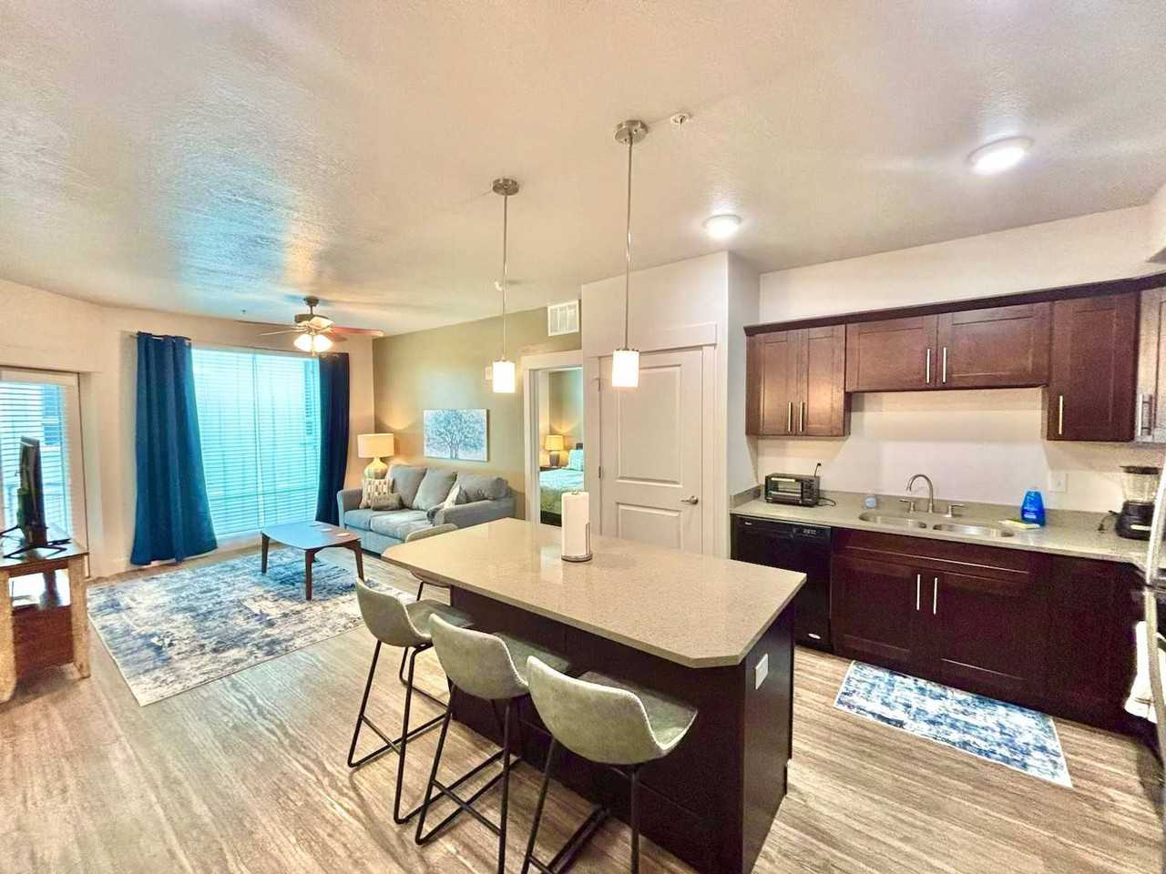 460 East 400 South - Photo 5 of 36