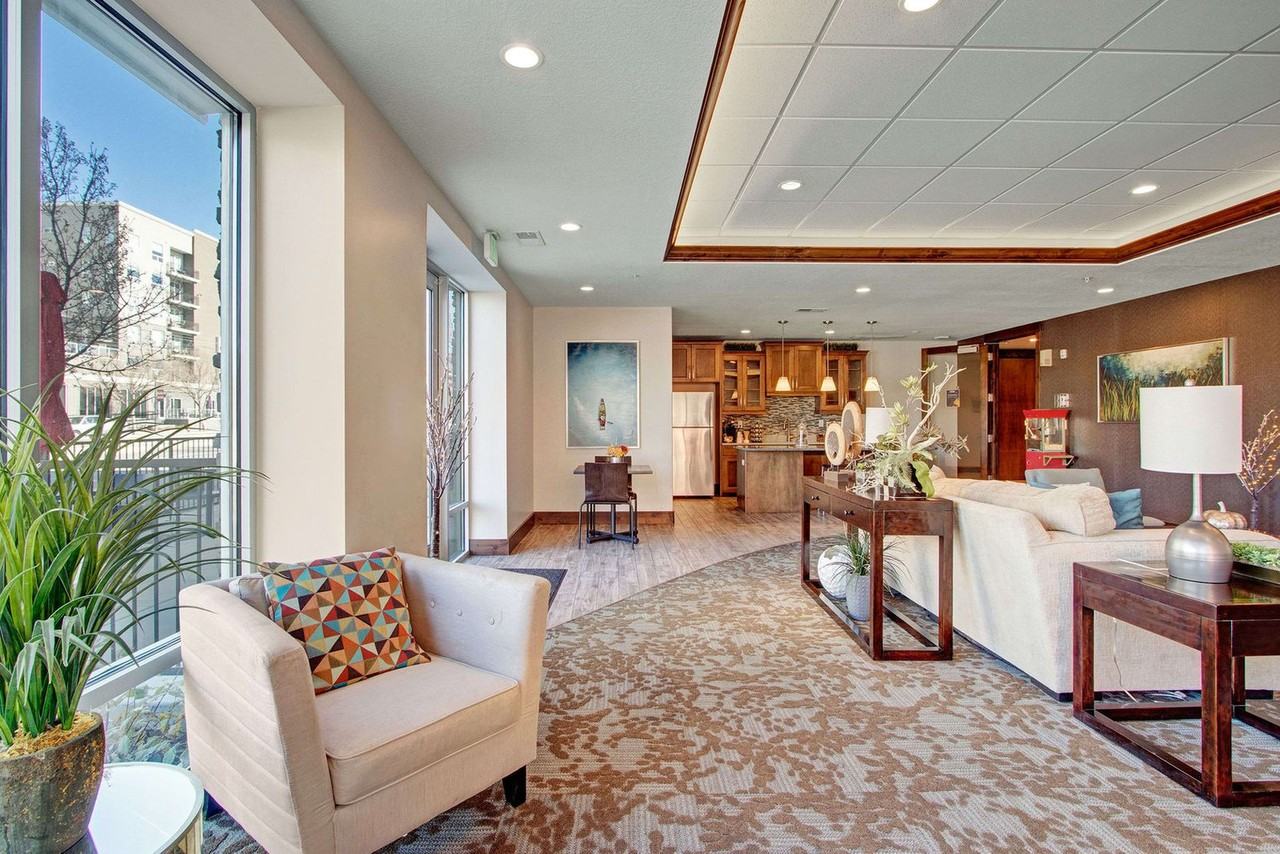 460 East 400 South - Photo 6 of 36