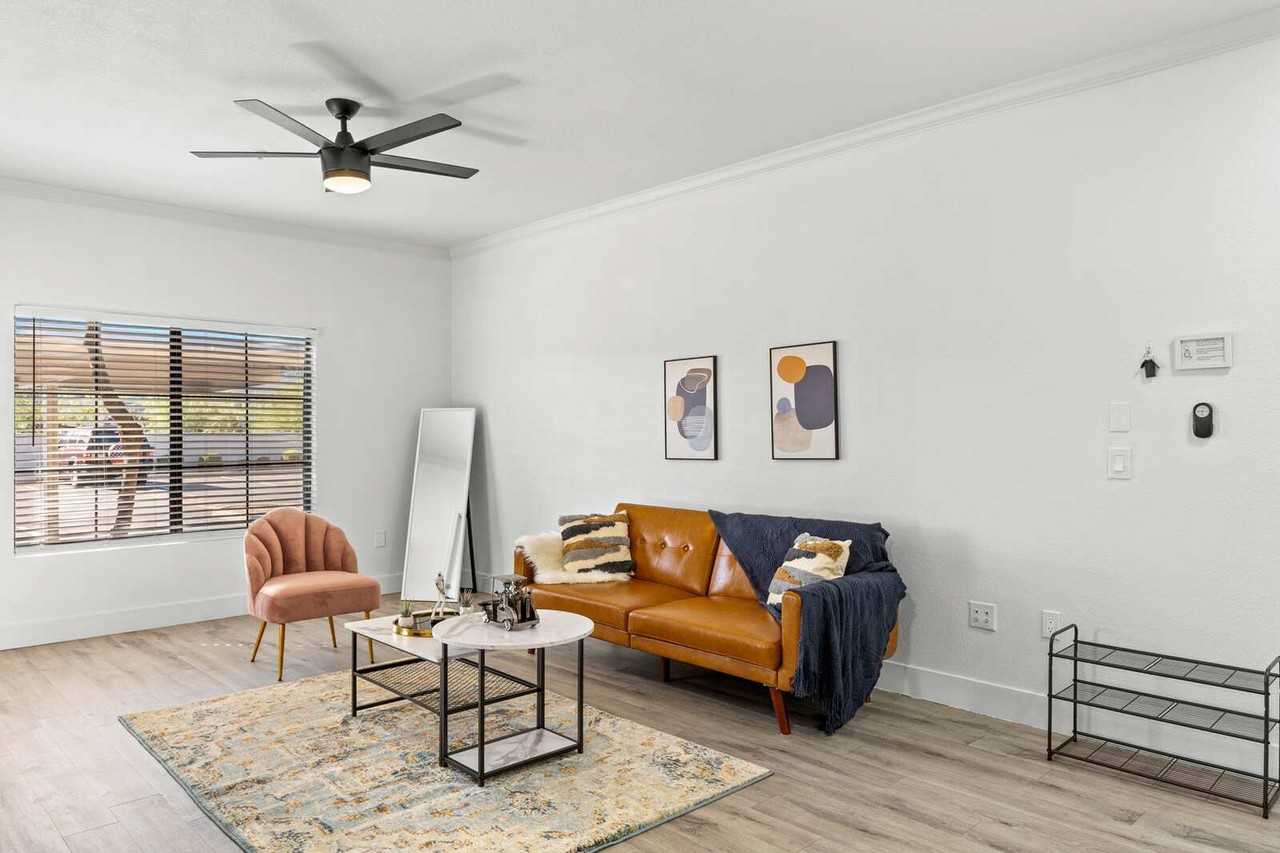 875 W Pecos Rd #1391801P - Photo 4 of 31