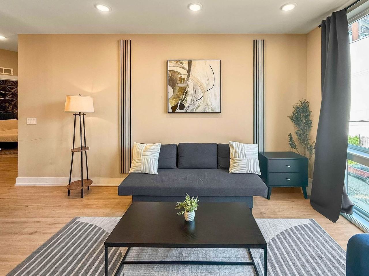 28 Poplar St #1055955P - Photo 3 of 17