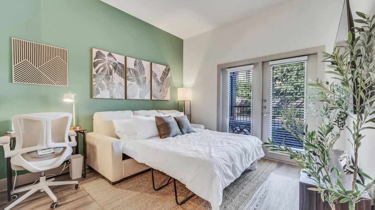 18210 Park Row Dr #1380753P - Photo 4 of 37