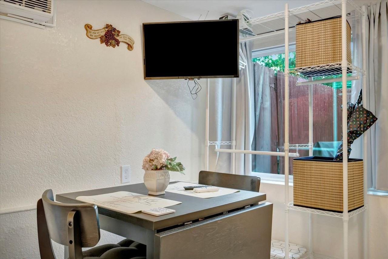 4213 E Yukon St #1396874P - Photo 4 of 9