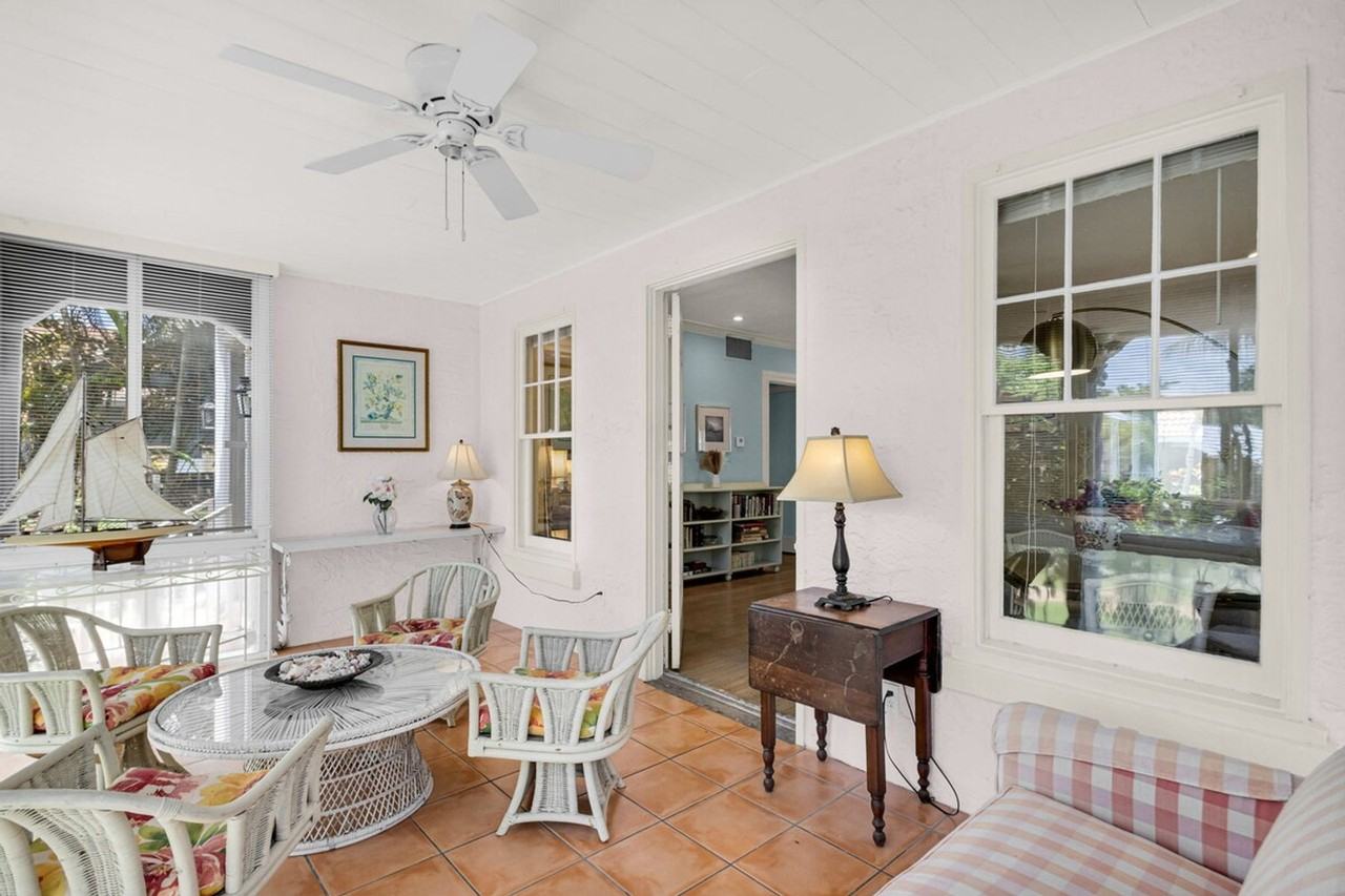 511 29th St #1397588P - Photo 4 of 50