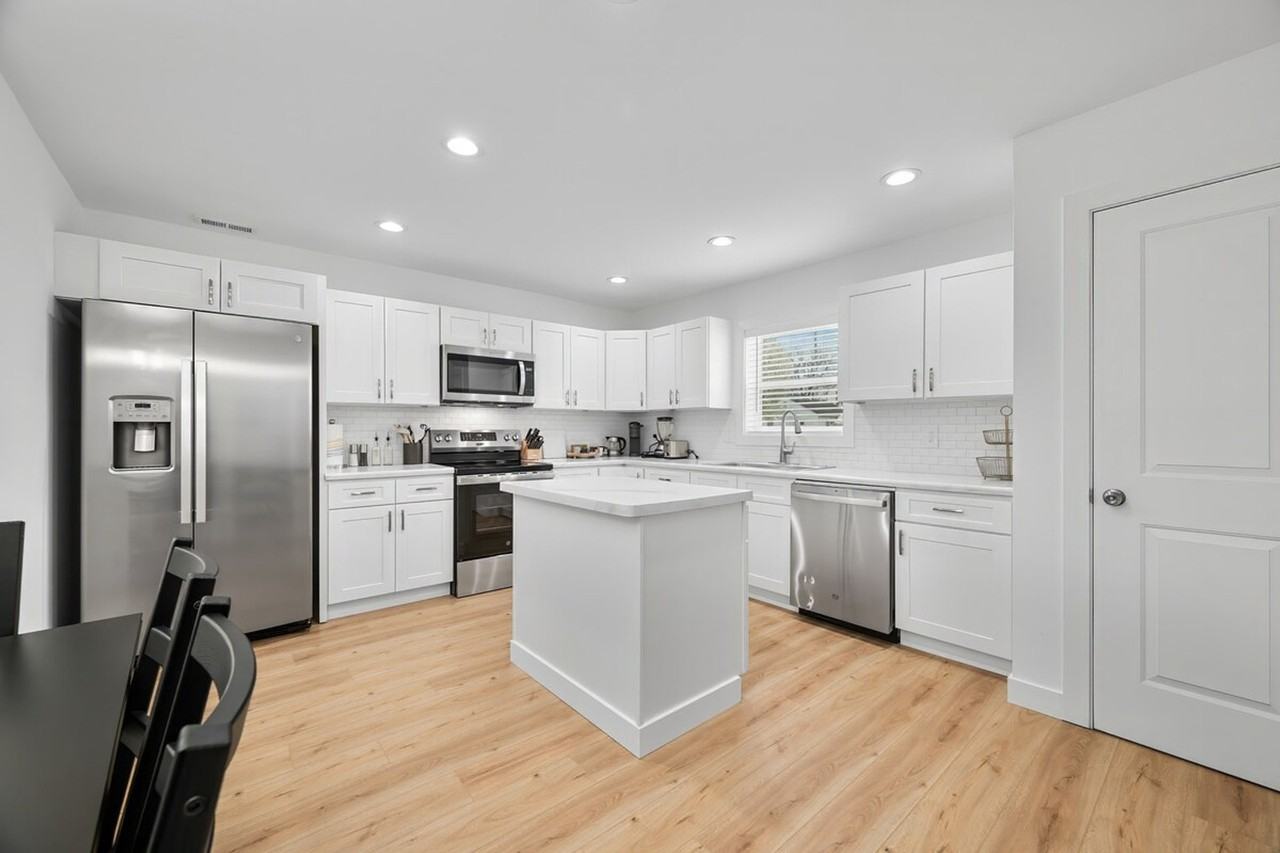 1019 Central Ave #1397948P - Photo 6 of 50