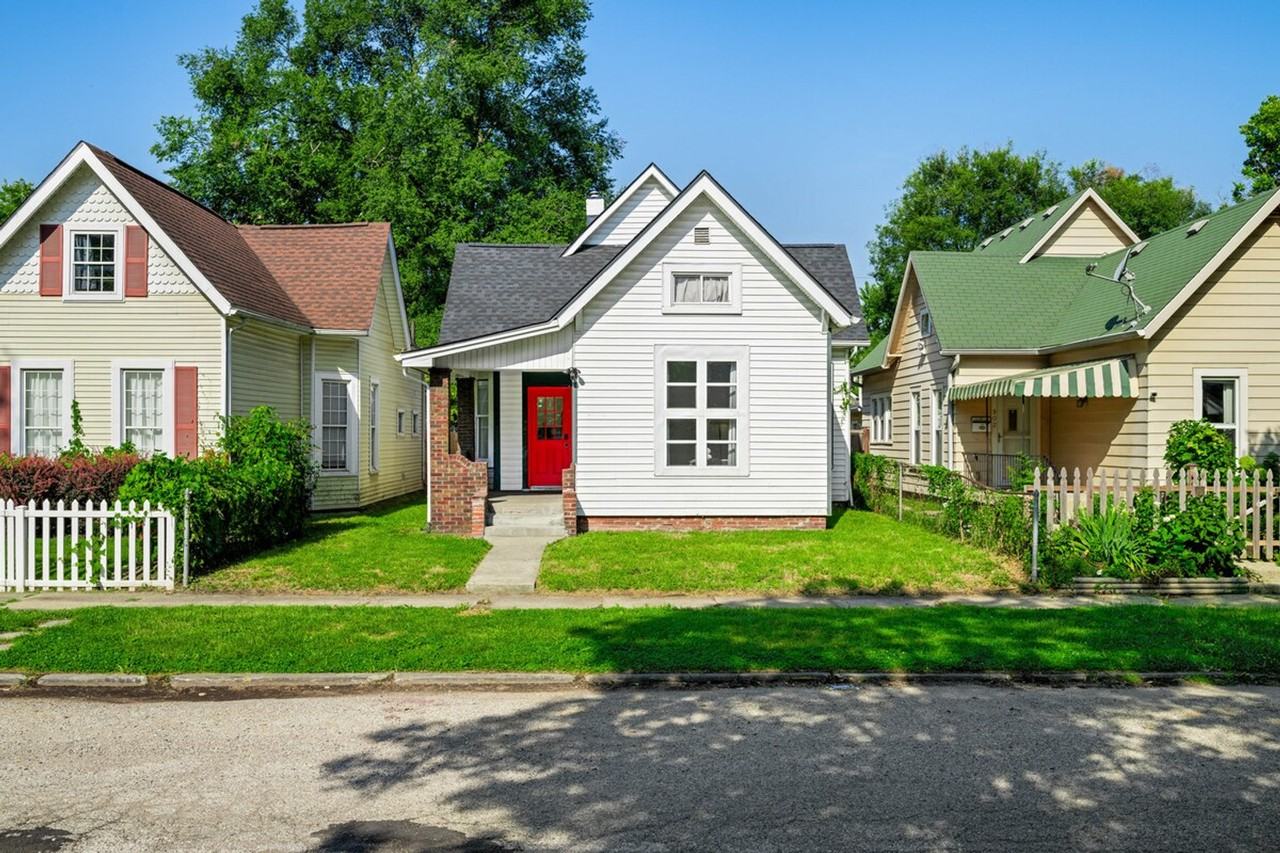 906 Villa Ave #1397945P - Photo 5 of 50