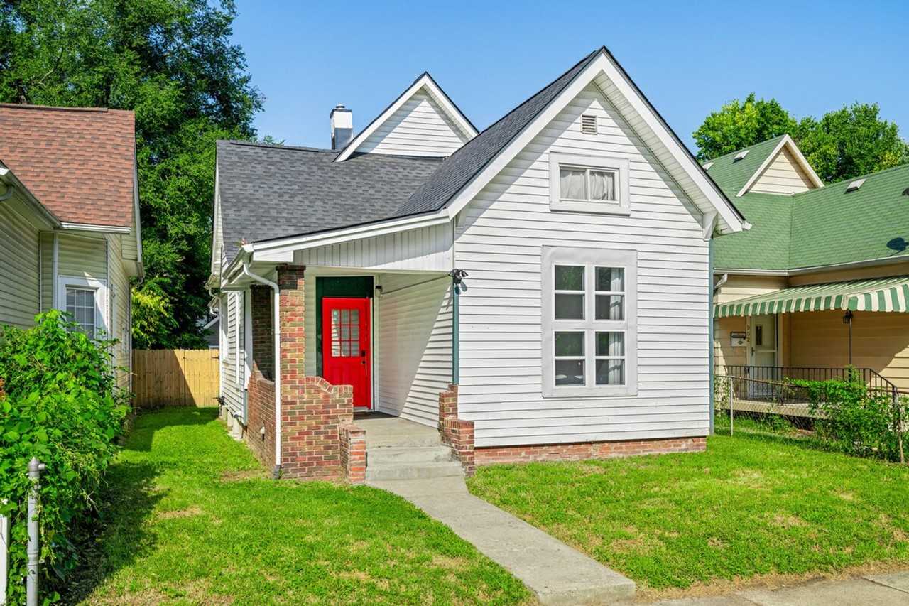 906 Villa Ave #1397945P - Photo 7 of 50