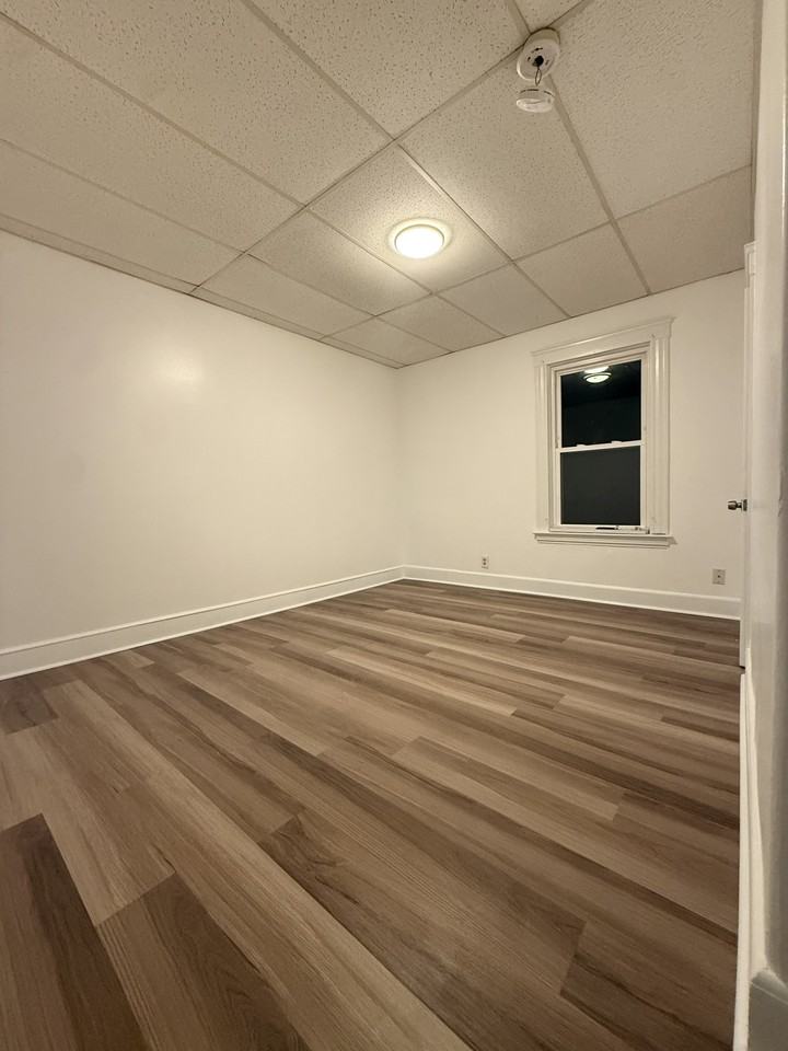 242 4th Avenue - Photo 7 of 10