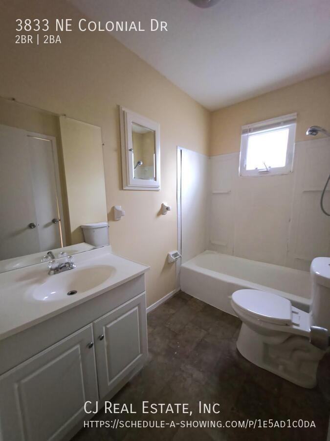 3833 Ne Colonial Dr - Photo 5 of 10