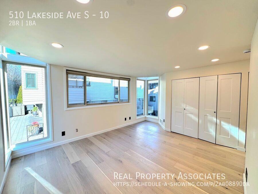 510 Lakeside Ave S #10 - Photo 2 of 27