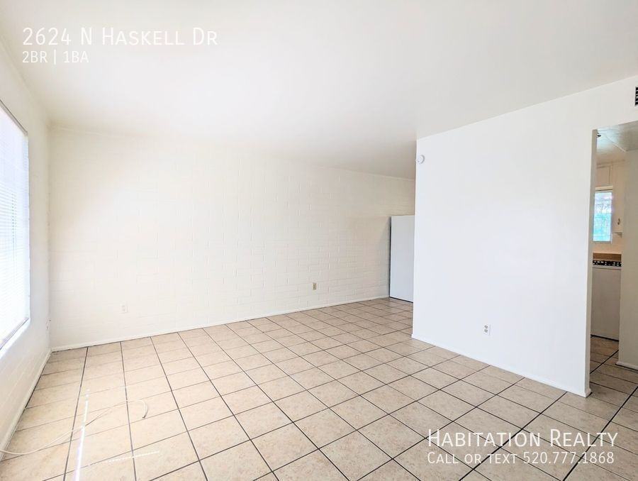 2624 N Haskell Dr - Photo 6 of 15