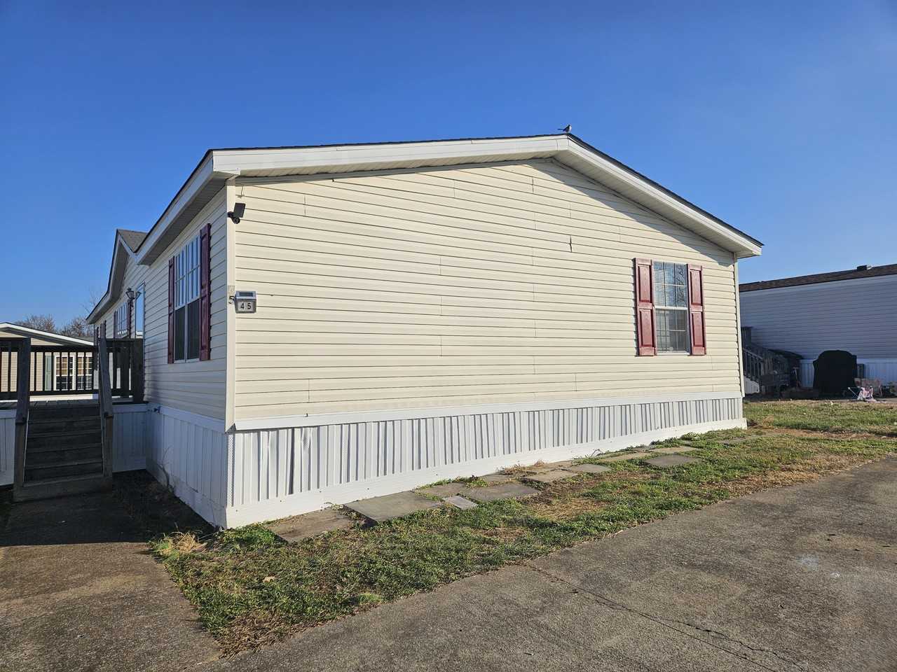 45 Lynnwood Cir #128 - Photo 3 of 24