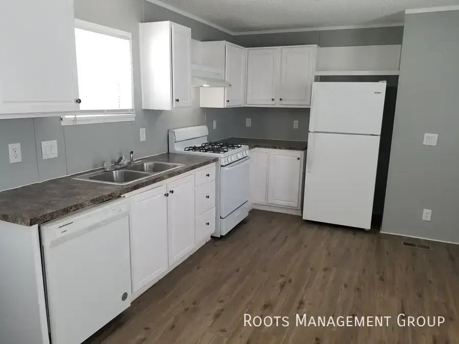 10025 Joan Dr #121 - Photo 3 of 12