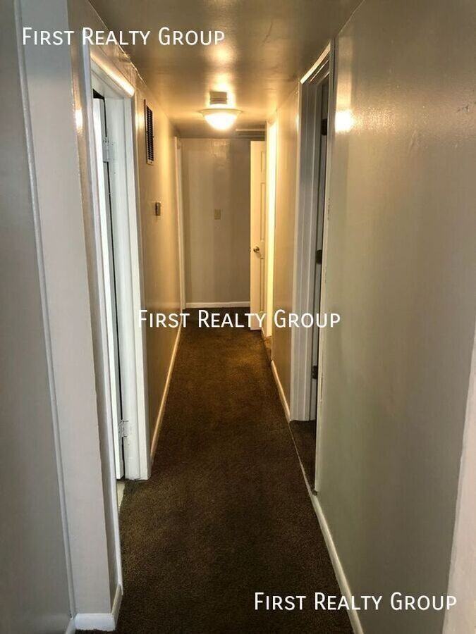 140 E Market St #A - Photo 7 of 14