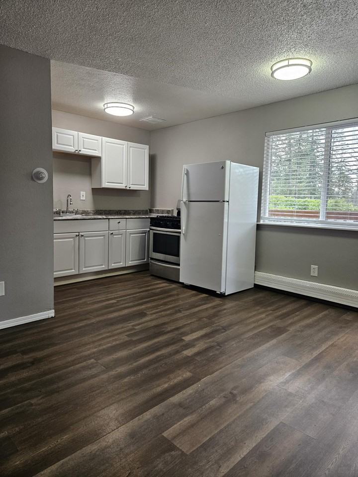 9818 Kenwood Drive Southwest #11 - Photo 4 of 13