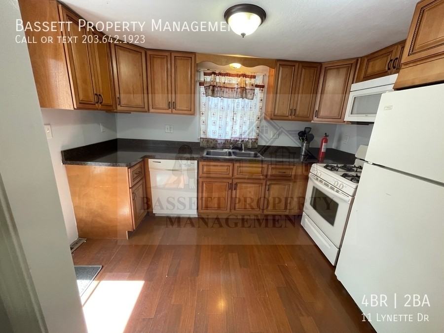 11 Lynette Dr - Photo 5 of 36