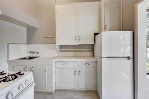 featured image of 159 Emerson St #05