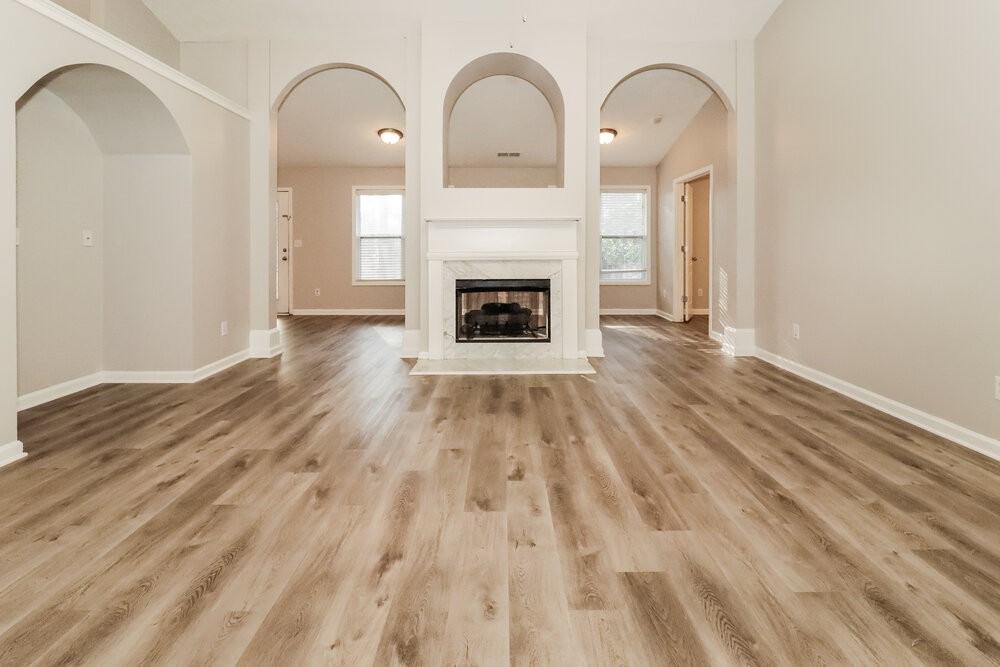 949 Simonton Glen Dr - Photo 5 of 17