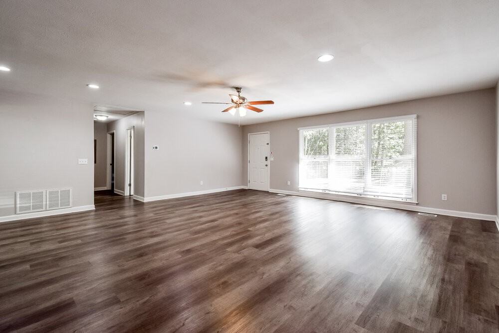 6022 Belle Meade Ct - Photo 4 of 16