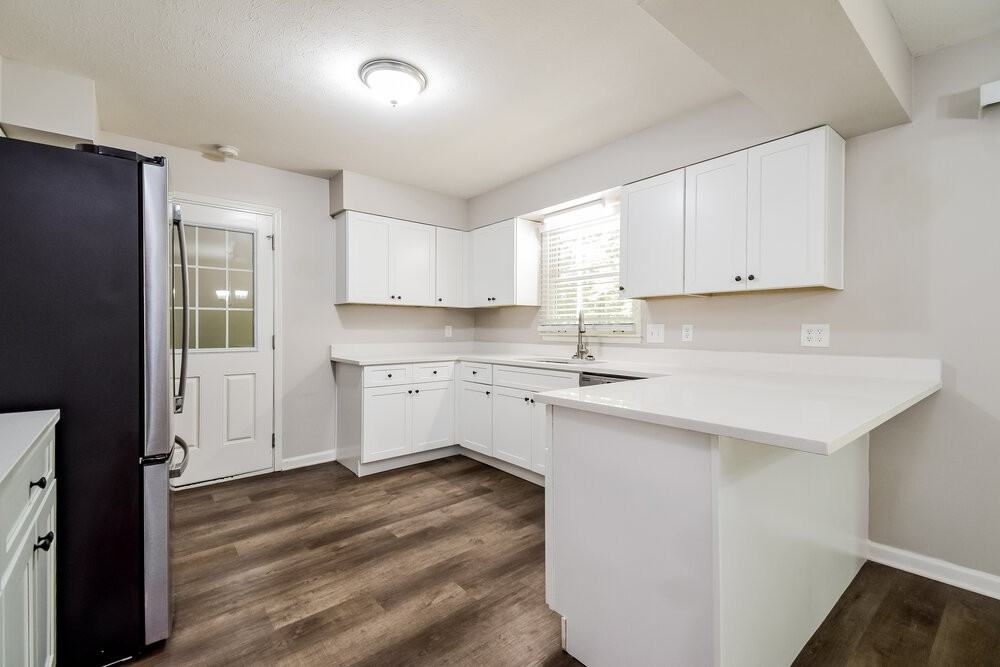 6022 Belle Meade Ct - Photo 7 of 16