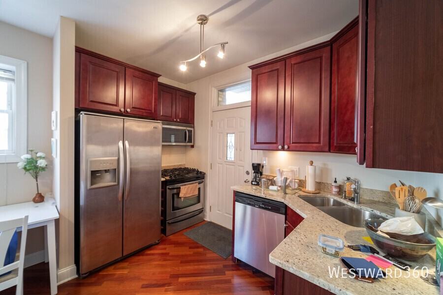 906 W Winona St Apt 3s #3S - Photo 2 of 6