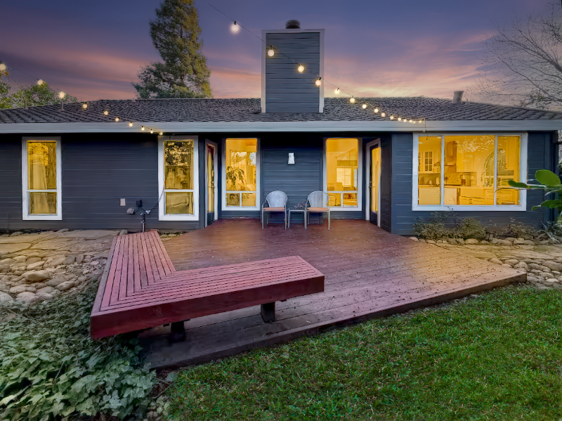 9161 Kneeland Ct - Photo 2 of 50