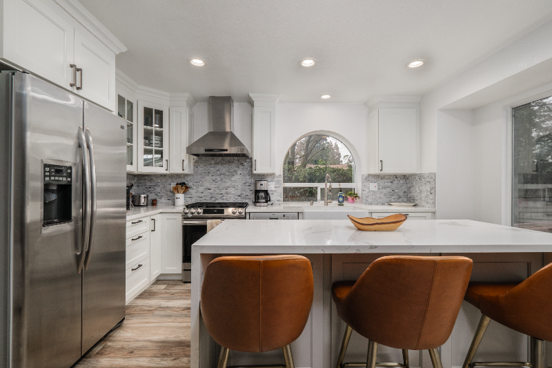 9161 Kneeland Ct - Photo 3 of 50